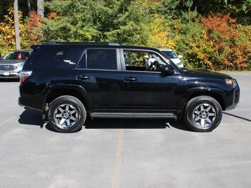Used 2020 Toyota 4Runner TRD Off-Road image 4