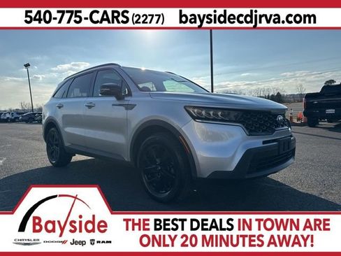 Used 2021 Kia Sorento S w/ Panoramic Sunroof Package image 1