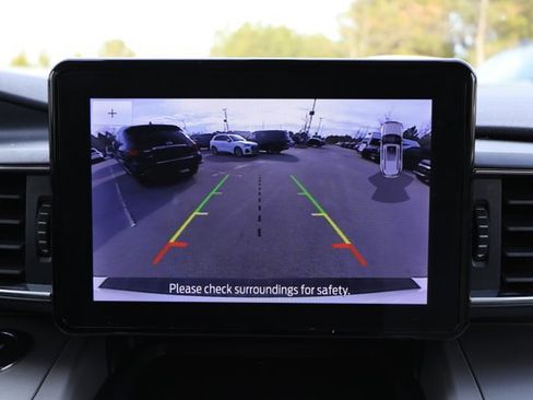 Used 2023 Ford Explorer XLT w/ Equipment Group 202A image 17