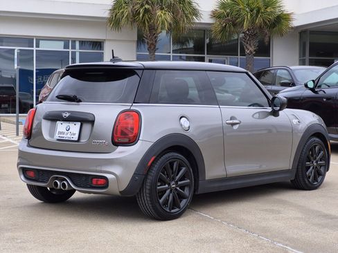 Used 2020 MINI Cooper S w/ Premium Package image 6