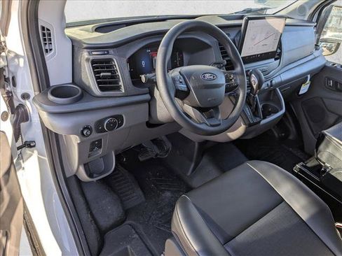 New 2026 Ford Transit 250 148 Medium Roof RWD image 3