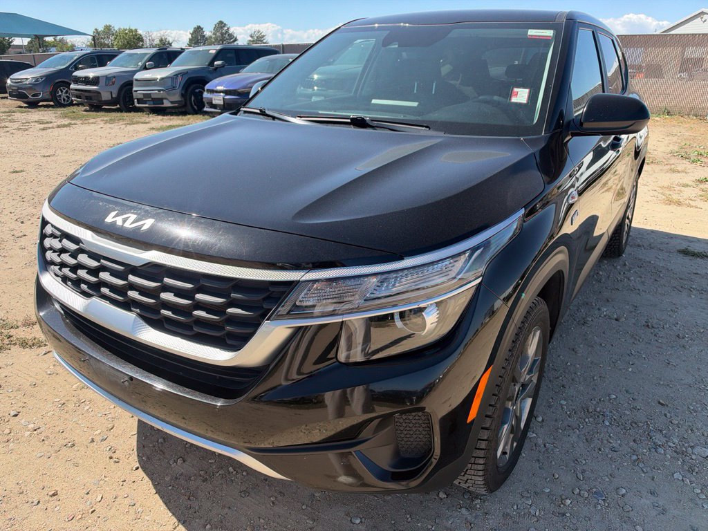 Certified 2023 Kia Seltos LX AWD/4WD image 1
