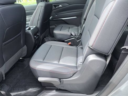 Used 2025 Chevrolet Traverse Z71 w/ Driver Confidence Package AWD/4WD image 27