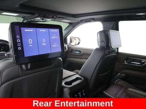 Used 2025 GMC Yukon Denali Ultimate w/ LPO, Floor Liner Package AWD/4WD image 31