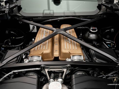 Used 2023 Lamborghini Huracan STO image 36