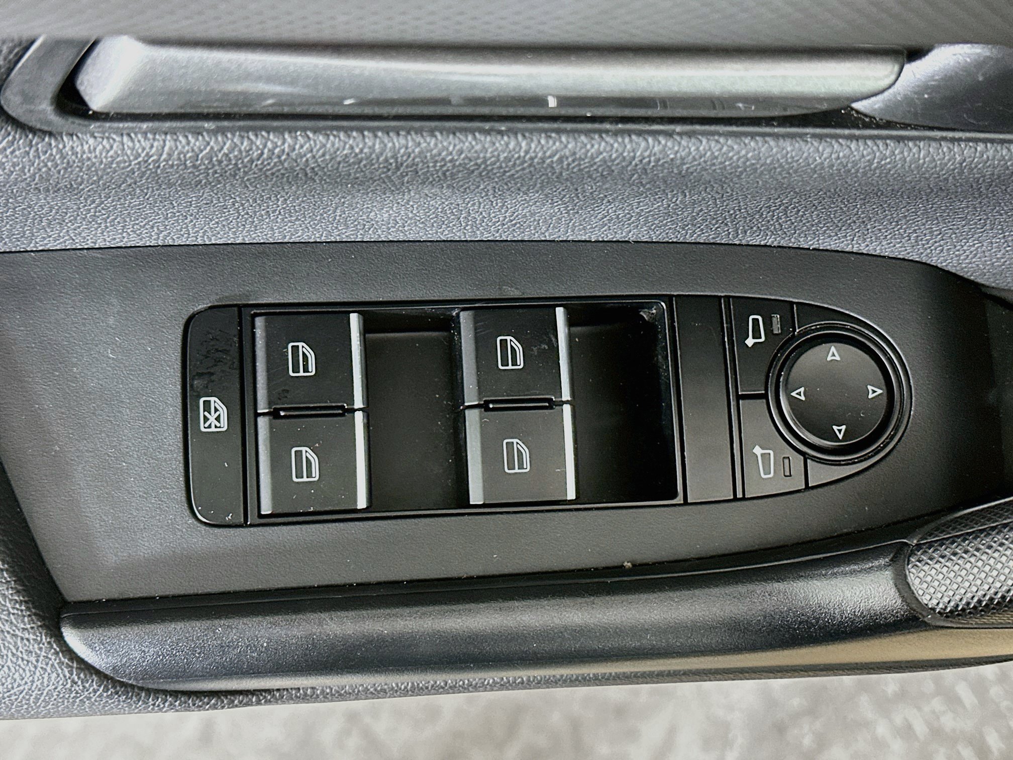 Used 2025 MAZDA CX-50 AWD 2.5 S w/ Preferred Package image 15