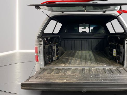 Used 2013 Ford F150 Platinum image 5