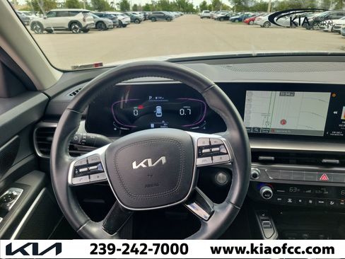 Certified 2024 Kia Telluride S w/ S Sunroof Package FWD image 22
