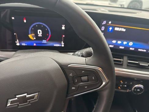 Used 2025 Chevrolet Trax ACTIV image 19