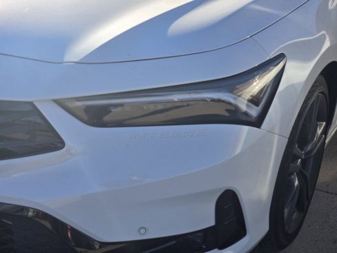Used 2024 Acura Integra A-Spec image 9