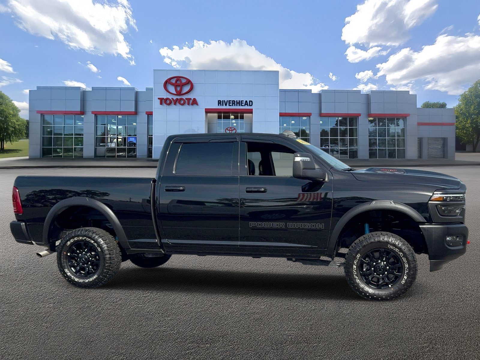 Used 2025 RAM 2500 Power Wagon AWD/4WD image 3