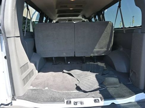 Used 2024 Chevrolet Express 3500 LT w/ LT Preferred Equipment Group RWD image 16