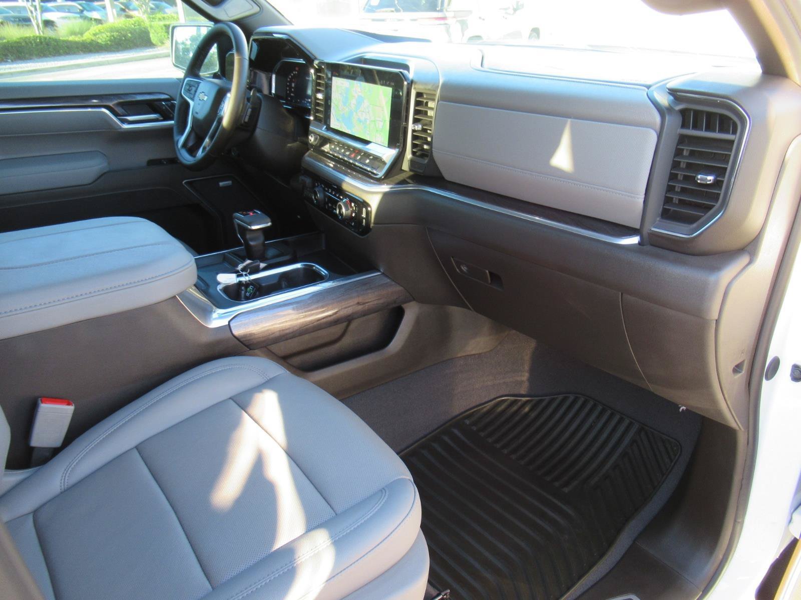Used 2026 Chevrolet Silverado 1500 LTZ RWD image 12