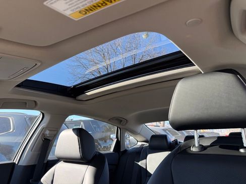 Certified 2025 Honda Accord Touring image 25