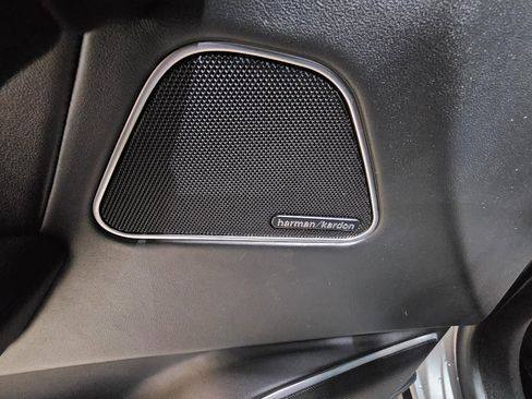 Used 2018 Maserati Levante GranLusso image 26