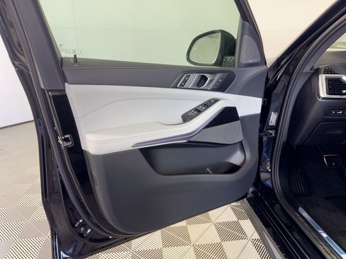 Used 2026 BMW X5 sDrive40i RWD image 14