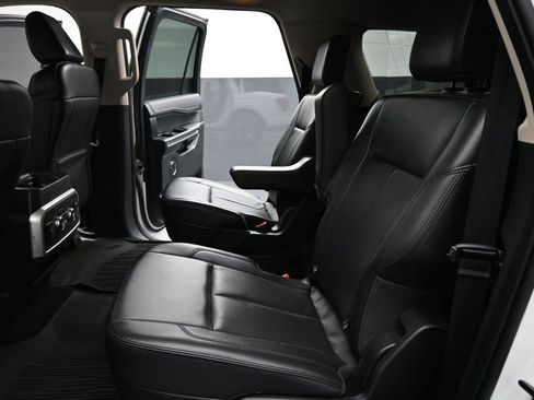 Certified 2023 Ford Expedition Max XLT RWD image 18