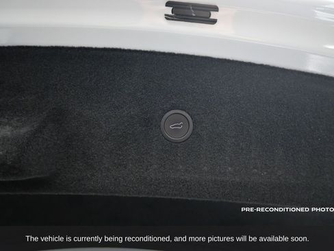 Used 2022 Tesla Model S image 38