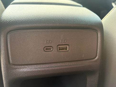 Used 2025 Chevrolet Trax ACTIV w/ Sunroof Package FWD image 27