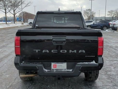 Certified 2025 Toyota Tacoma TRD Sport w/ TRD Sport Premium Package AWD/4WD image 7