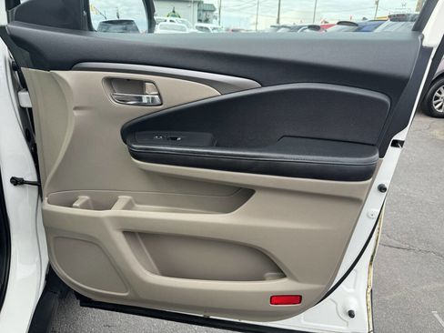 Used 2017 Honda Pilot EX-L image 30