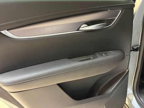 Certified 2023 Cadillac XT5 Luxury image 37