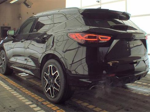 Used 2023 Chevrolet Blazer RS w/ Driver Confidence II Package AWD/4WD image 4