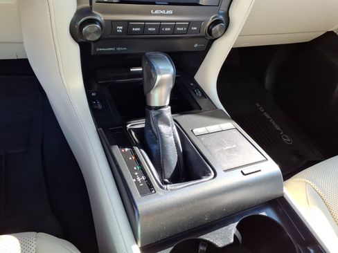 Used 2023 Lexus GX 460 Premium w/ Premium Package AWD/4WD image 11