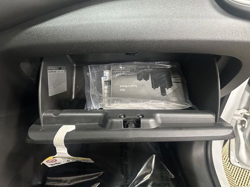 Certified 2022 Chevrolet Trax LS w/ Tint and Cruise Package image 23