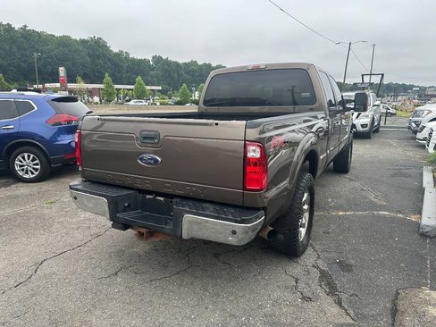 Used 2016 Ford F250 XLT w/ XLT Value Package AWD/4WD image 6