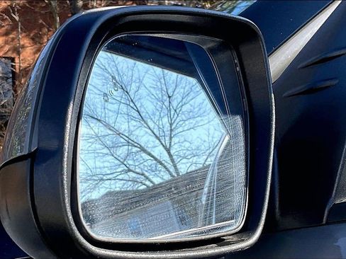 Used 2023 Hyundai Venue SEL w/ Cargo Package image 26