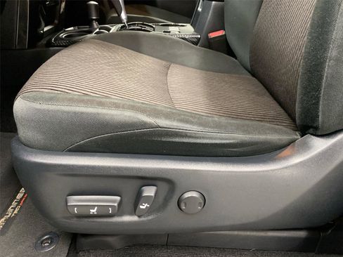 Used 2022 Toyota 4Runner TRD Off-Road image 18