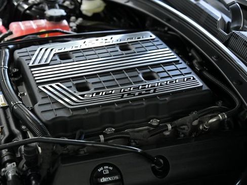 Used 2021 Chevrolet Camaro ZL1 RWD image 40