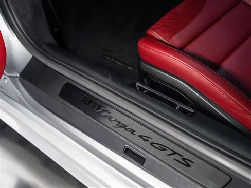 Certified 2024 Porsche 911 Targa 4 GTS image 32