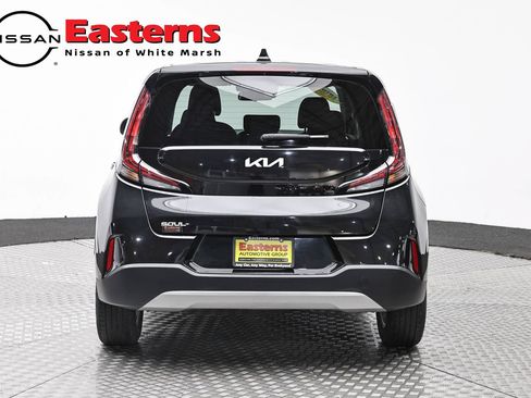 Used 2025 Kia Soul LX w/ LX Technology Package FWD image 6