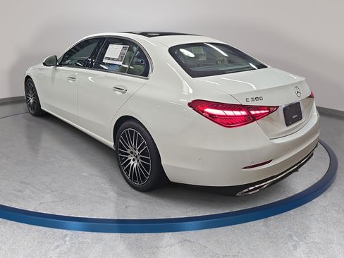 Used 2026 Mercedes-Benz C 300 Sedan image 8