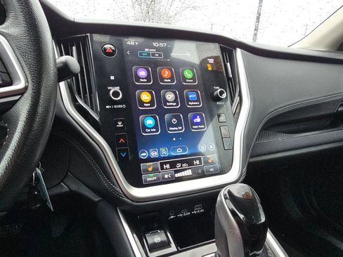 Used 2024 Subaru Outback Premium image 6