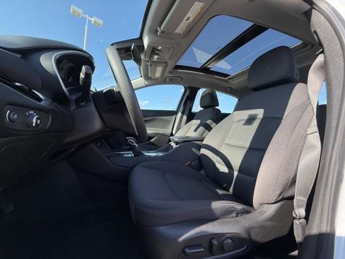 Used 2024 Chevrolet Malibu LT image 16