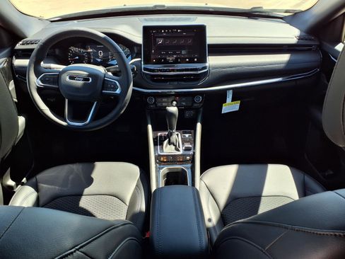 New 2026 Jeep Compass Altitude AWD/4WD image 9