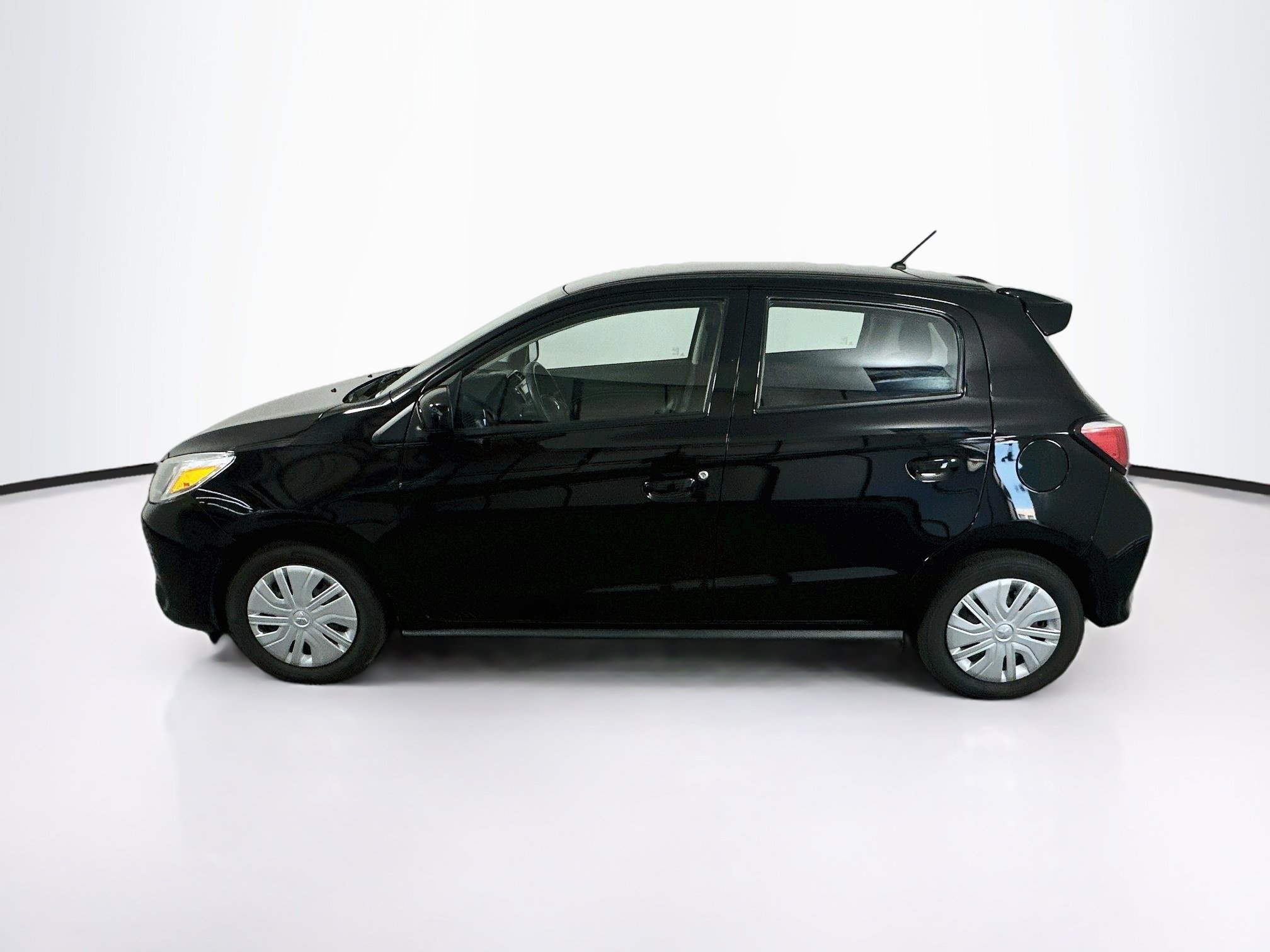 Used 2024 Mitsubishi Mirage ES FWD image 4
