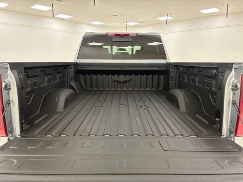 Used 2026 Chevrolet Silverado 2500 LT w/ All Star Edition AWD/4WD image 17
