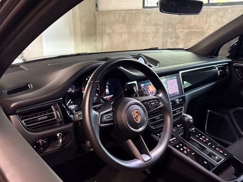 Used 2023 Porsche Macan Turbo AWD/4WD image 4