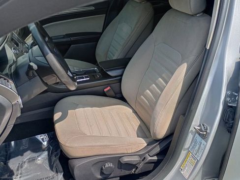 Used 2017 Ford Fusion S image 15