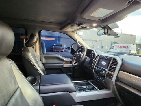 Used 2019 Ford F250 Lariat w/ Lariat Ultimate Package image 8