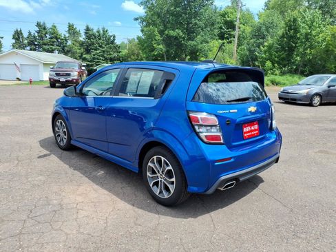 Used 2017 Chevrolet Sonic LT w/ Fun and Sun Package FWD image 3
