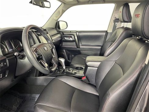 Used 2021 Toyota 4Runner TRD Off-Road Premium image 2