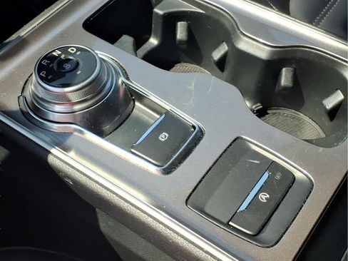 Used 2024 Ford Edge SEL AWD/4WD image 11