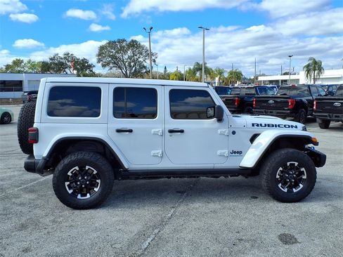Used 2024 Jeep Wrangler Unlimited Rubicon 4xe image 8