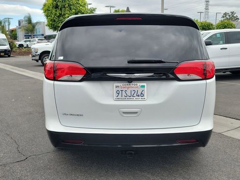 Certified 2023 Chrysler Voyager LX FWD image 22
