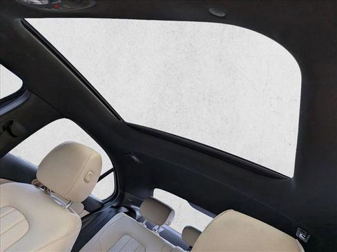 Used 2019 Mercedes-Benz A 220 image 11